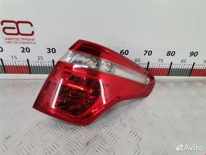 Фонарь задний для Peugeot-Citroen C4 Picasso 1