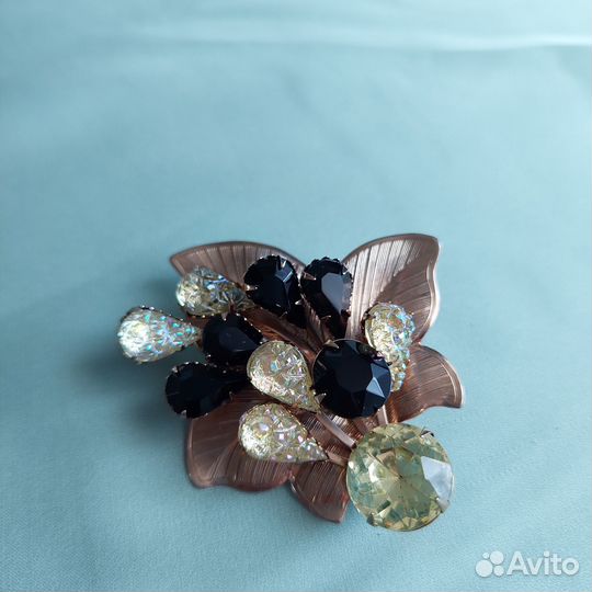 Винтажная брошь