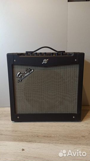 Комбоусилитель Fender Mustang 2