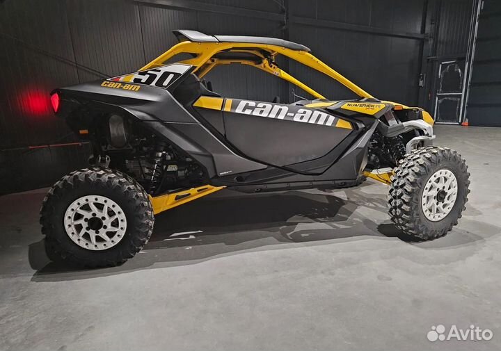 BRP CAN-AM maverick R X RS 2024