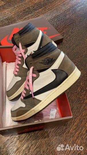 Air jordan 1 high og x Travis scott