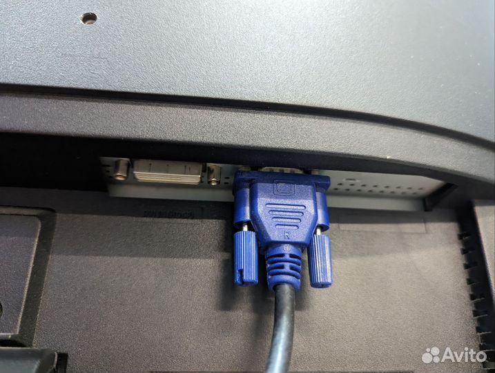 Монитор Samsung 22 дюйма