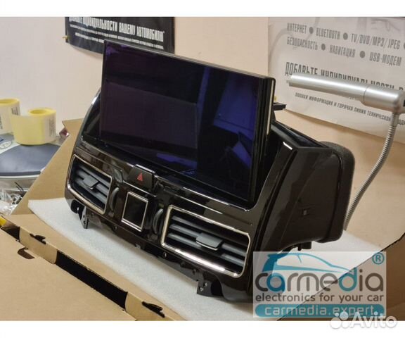 Штатная магнитола для Toyota Land Cruiser 200 10.2