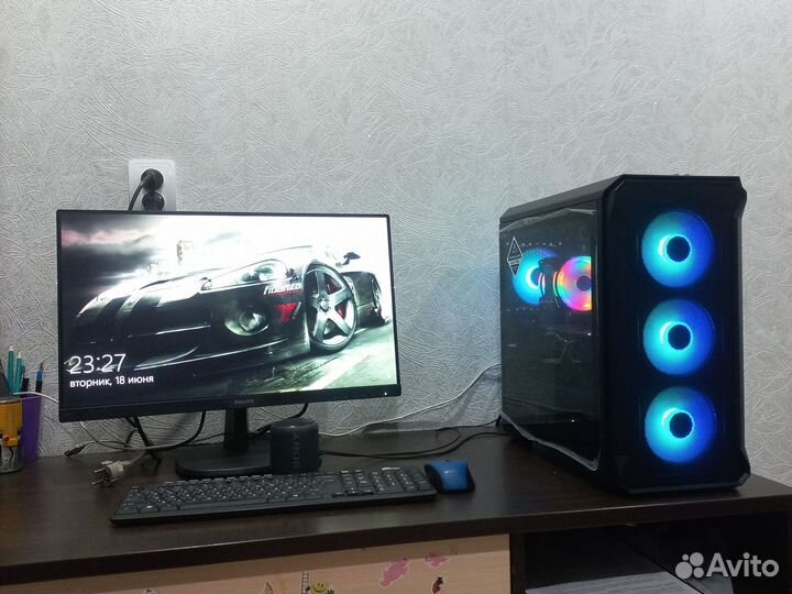 Продам хороший игровой системник, гарантия днс