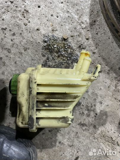 Бачок гур volkswagen touareg nf