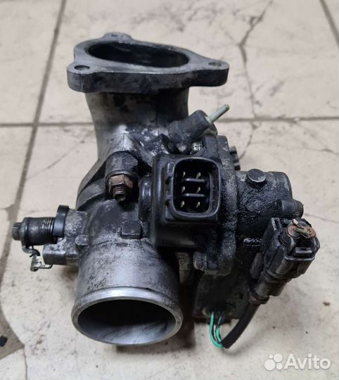 Дросельная заслонка toyota avensis t220