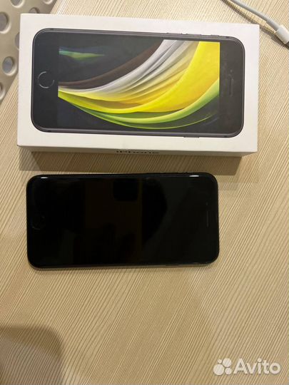 iPhone SE (2020), 64 ГБ