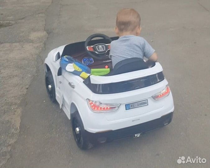Детский электромобиль