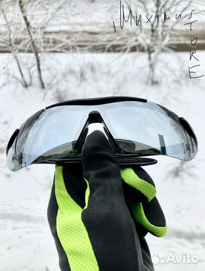 Спортивные очки зеркальные солнцезащитные