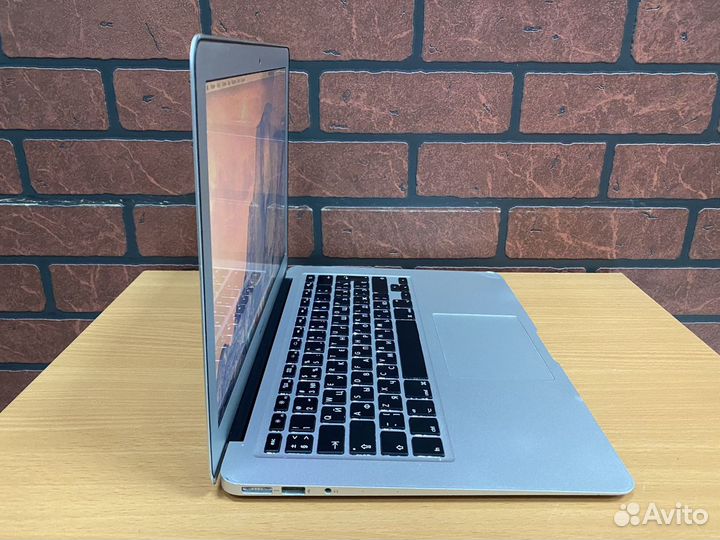 Apple MacBook Air 13 2015 i5/8/512/1цикл