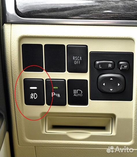 Передняя подсветка Toyota Land Cruiser 200