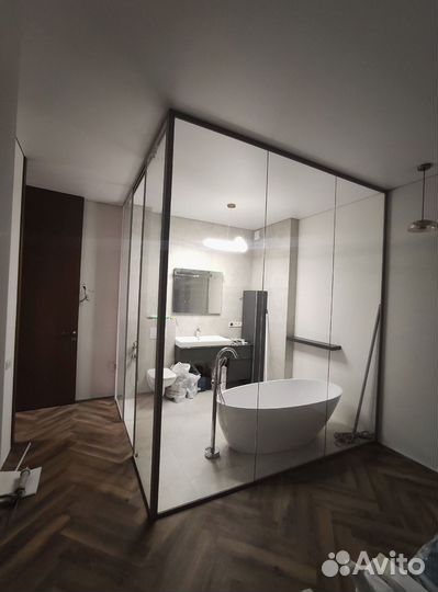 Cтеклянные межкомнатные и гардеробные перегородки