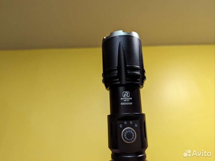 Тактический фонарь белый лазер фонарик