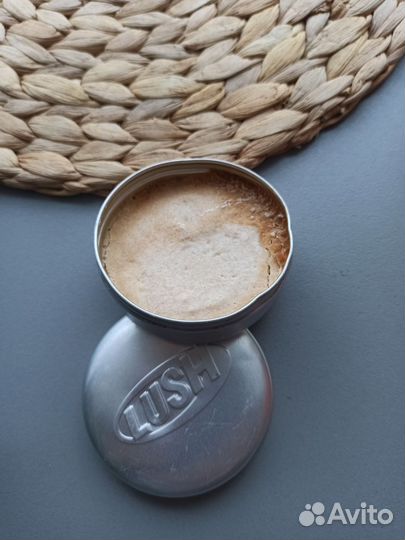 Tвеpдый шампунь lusн Медовая вафля