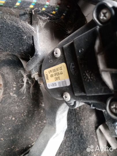 Педаль газа Ford Fusion