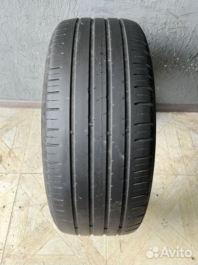 Kumho Ecsta HS51 235/55 R17