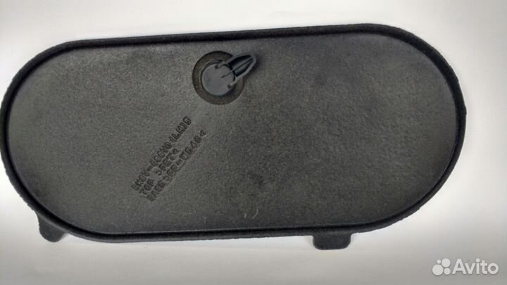 Mazda 3 Обшивка багажника BN8V688V0