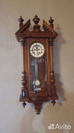Старинные настенные часы