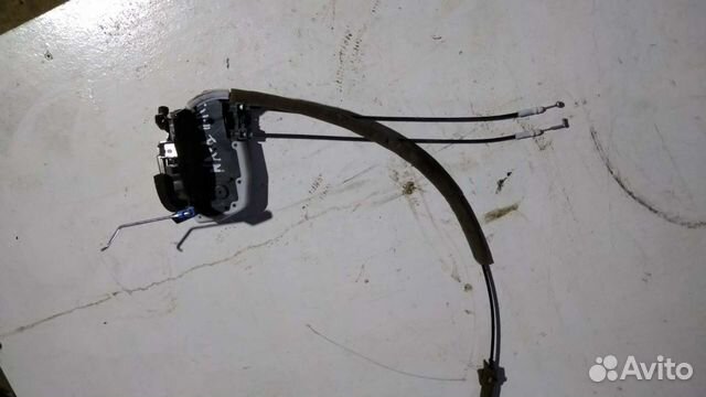 Замок передний левый Nissan Almera G15