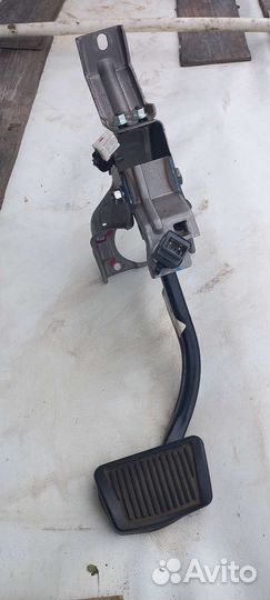 Педаль тормоза Kia Ceed 2 JD 2016 год