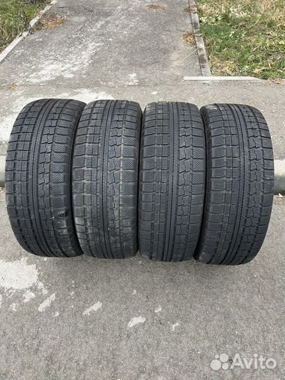 Toyo Winter Tranpath MK4a 225/55 R17