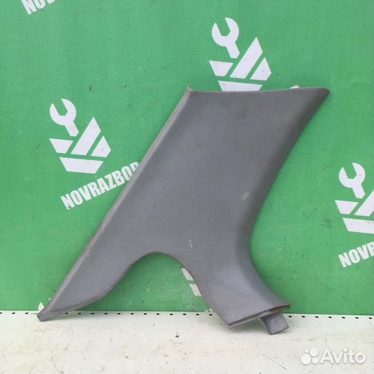Обшивка стойки Ровер 4-серия