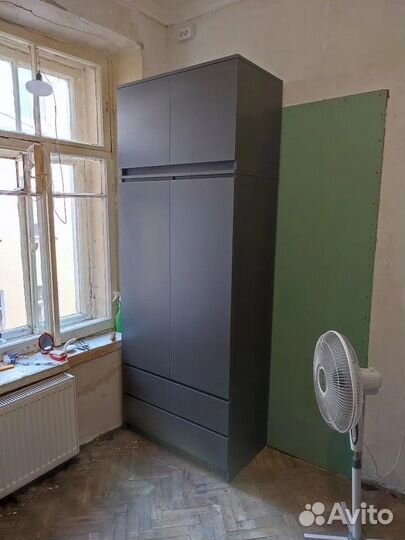 Шкаф с антресолью