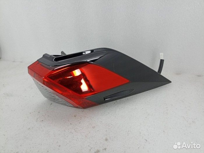 Фонарь задний правый для Toyota RAV4 V (XA50)