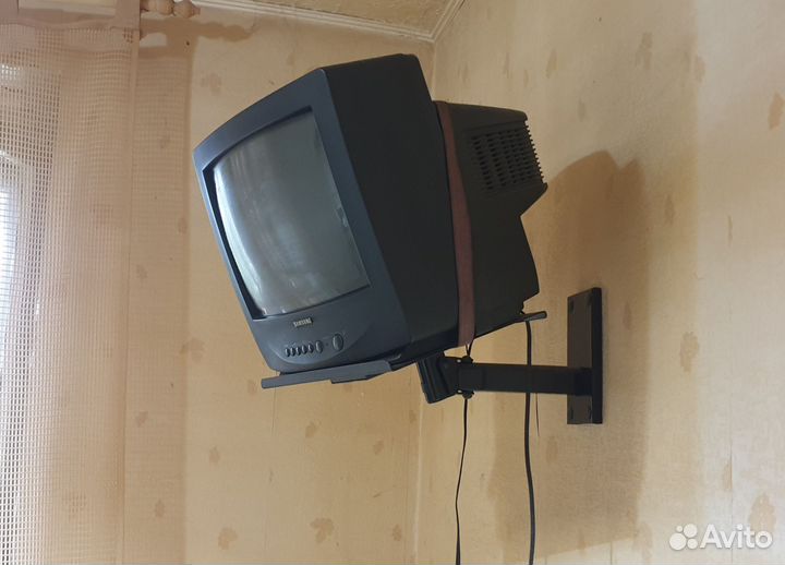 Кронштейн для телевизора