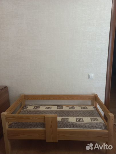 Детская кровать из массива липы