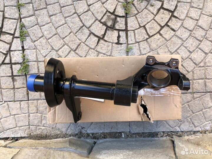 Поворотный кулак левый nexia новый 