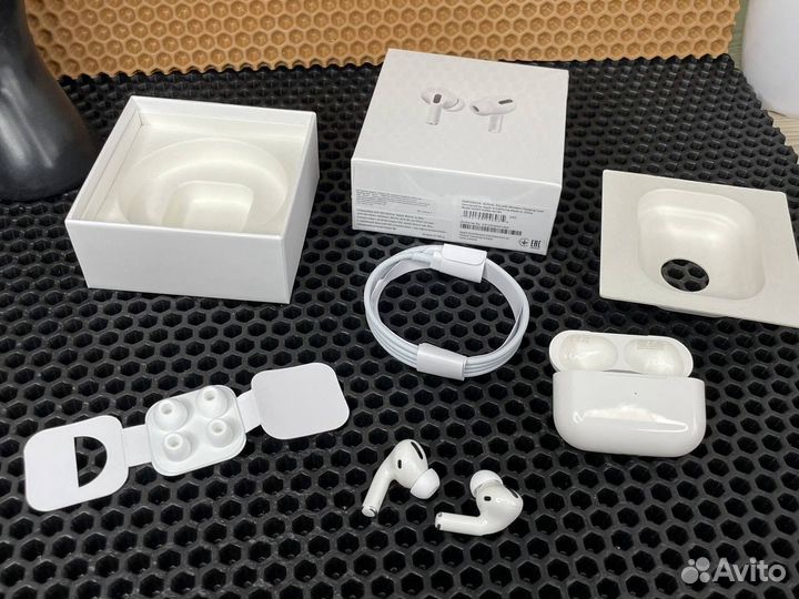 Наушники apple airpods pro с шумоподавлением