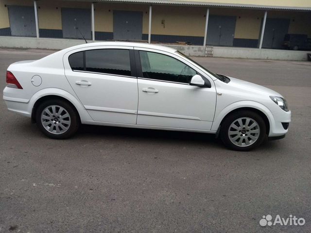 Opel Astra 1.8 МТ, 2011, 166 000 км