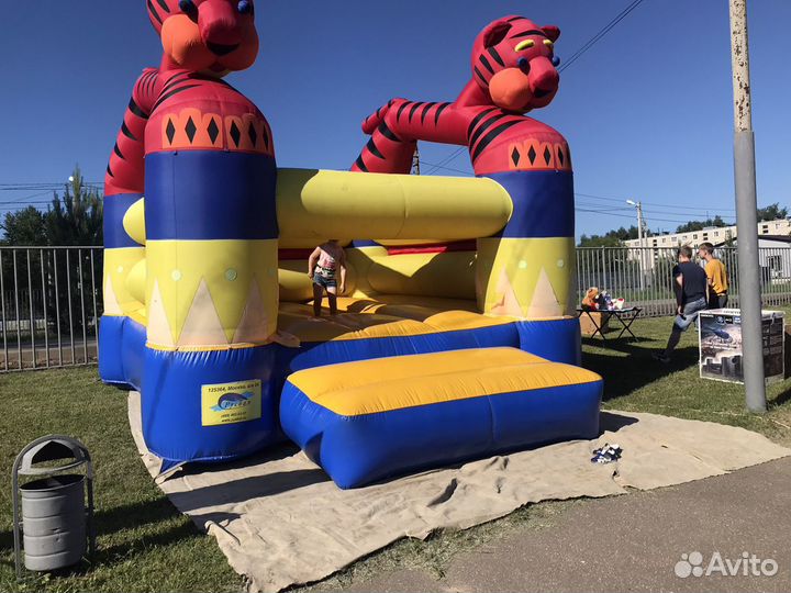 Надувной батут в аренду