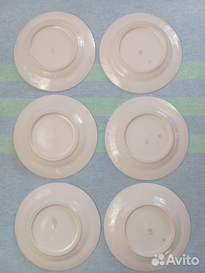 Тарелки десертные