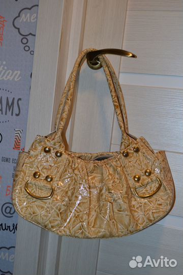 Сумка кожаная лакированная 40х9х19 ручка 25 см