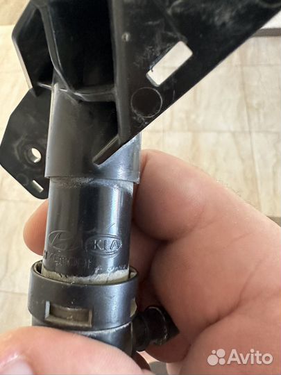 Форсунка омывателя фар kia