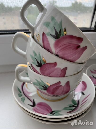 Сервизный набор (5 чашек и 5 блюдец)