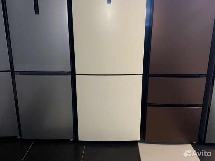 Новый холодильник Haier c4f744ccg