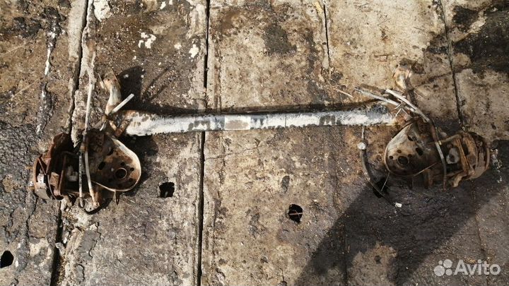 Балка задняя Hyundai Accent