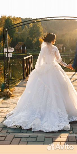Свадебное платье