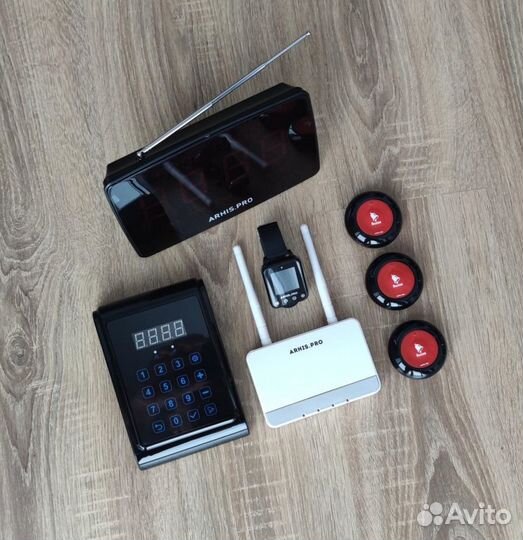 Кнопка вызова официанта,часы, табло, пульт, репите