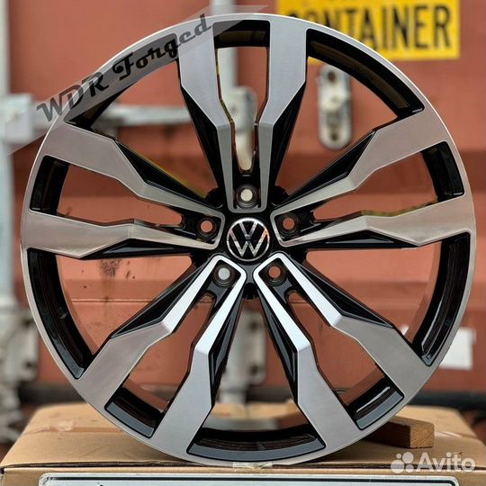 Кованые диски R20 Volkswagen Touareg