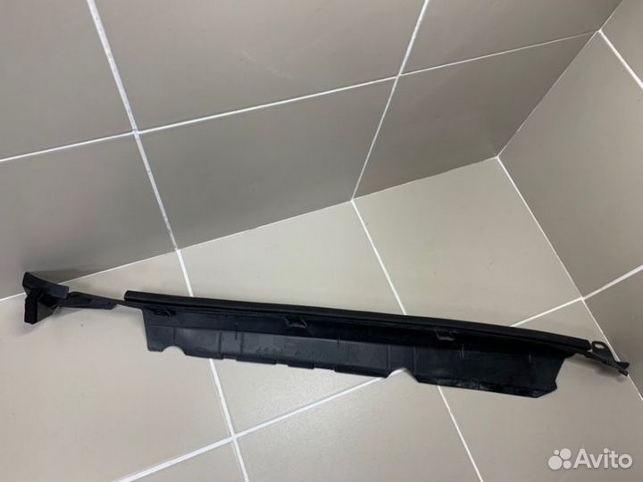 Пыльник крыла передний правый Toyota Land Cruiser