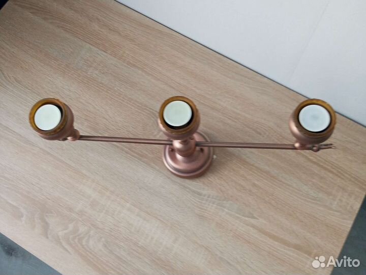 Светильник настенный спот