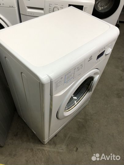 Стиральная машина indesit 5кг