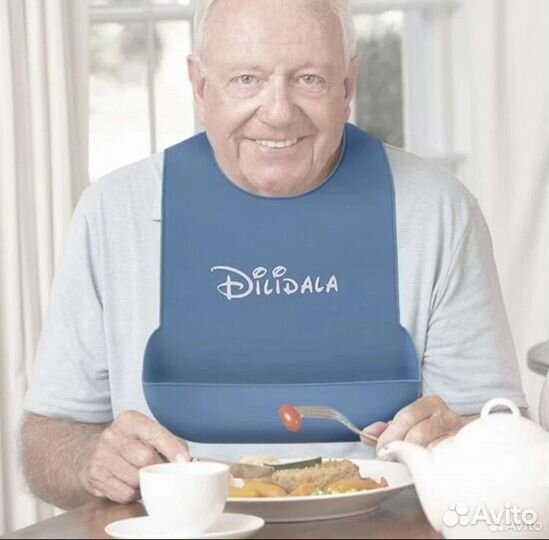 Нагрудник для кормления лежачих больных