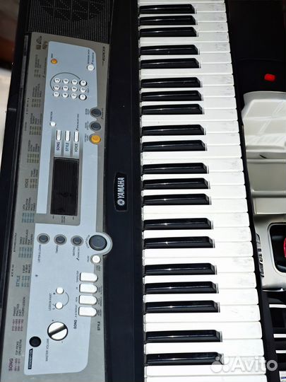 Синтезатор Yamaha PSR E203