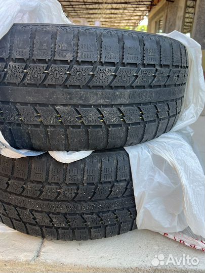 Toyo Observe GSi-5 215/55 R17 98