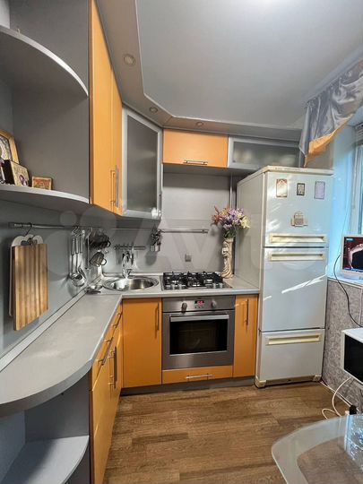 3-к. квартира, 58 м², 2/5 эт.